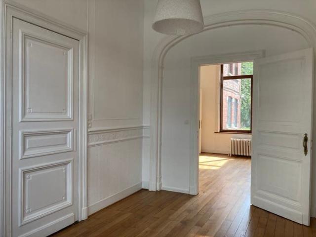 Superbe appartement complètement rénové avec jardin