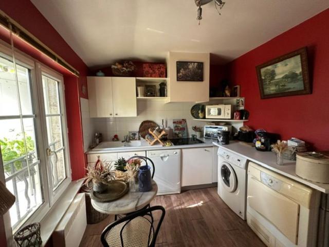 SUPERBE APPARTEMENT DE CHARME – EMPLACEMENT EXCEPTIONNEL À ANGOULÊME !