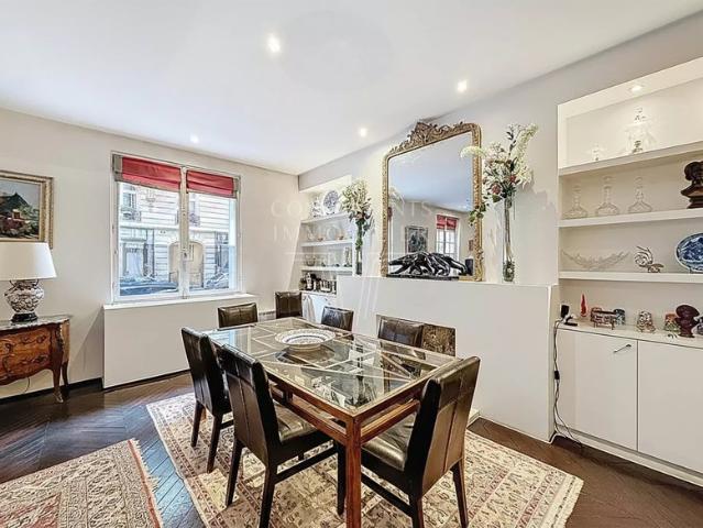 SUPERBE APPARTEMENT DE CINQ PIÈCES / PROFESSION LIBÉRALE