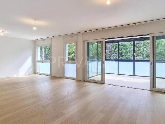 Superbe appartement de 6,5 pièces au 1er étage d'une résidence de standing