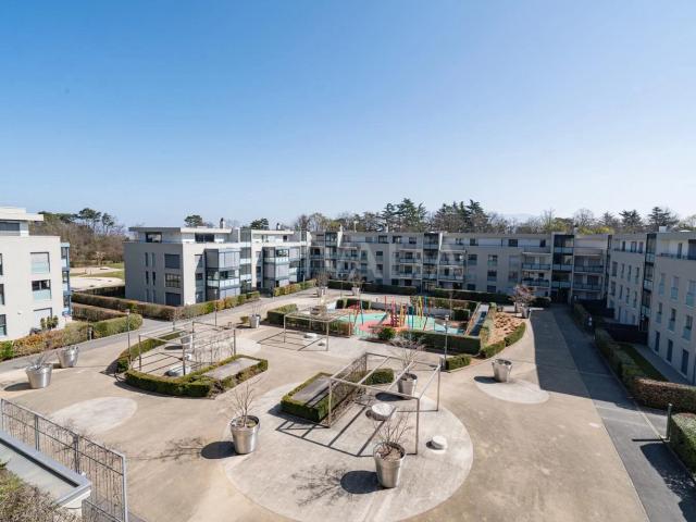 Superbe appartement de 6,5 pièces au 2ème étage d'une résidence de standing