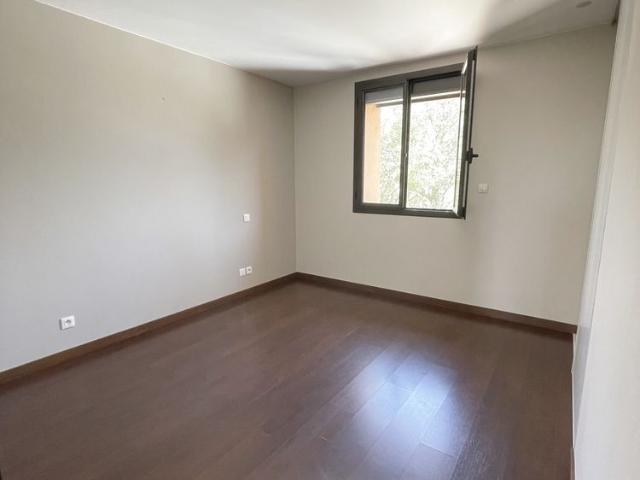 Superbe appartement F4 avec vue sur le lac