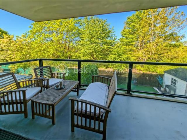 Superbe appartement F3 deux chambres DPE C 2015 proche Gare balcon et deux parkings