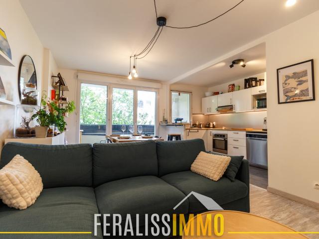 Superbe appartement refait à neuf au pied de la gare de Cerg