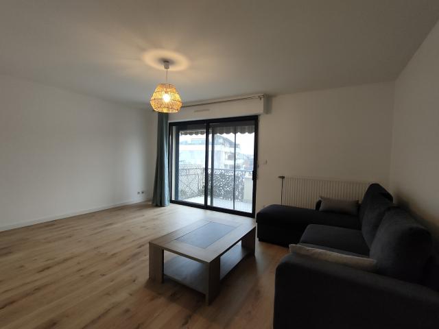 Superbe appartement T4 avec balcon et parking de 81m2