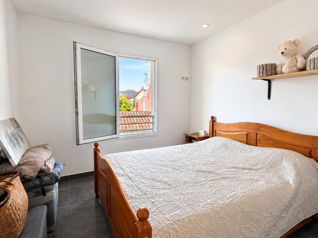 Superbe Appartement T4 Esprit Loft de 90 m2 avec 2 Terrasses et place de parking