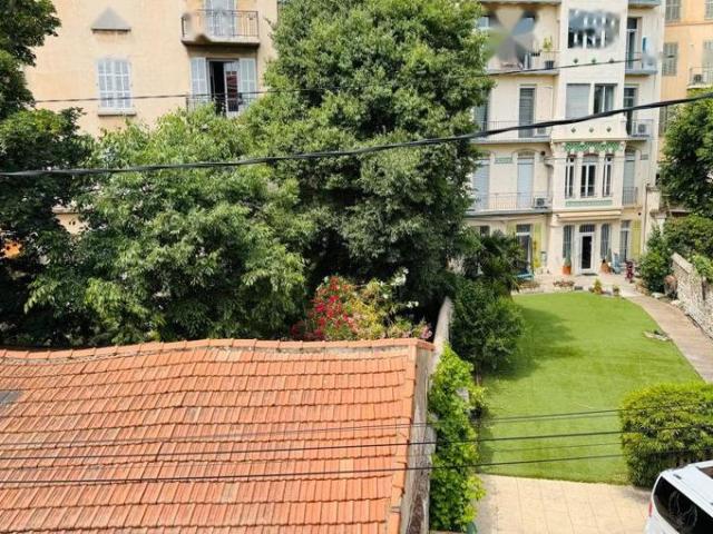 Superbe appartement T1 meublé de 22 m² Quartier Rotonde et Cou