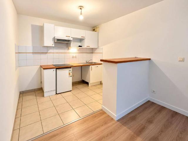 Superbe appartement T2 Balcon Parking AUCAMVILLE