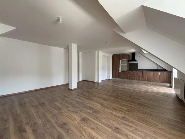 SUPERBE APPARTEMENT T2 CENTRE BOURG