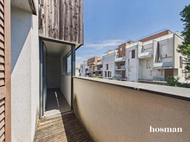 Superbe appartement 2 pièces 42 m² avec balcon Avenue du M. 42m² Eysines