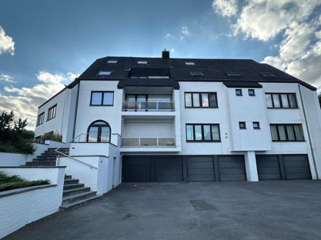 Superbe appartement 3ch à Mont Sur Marchienne