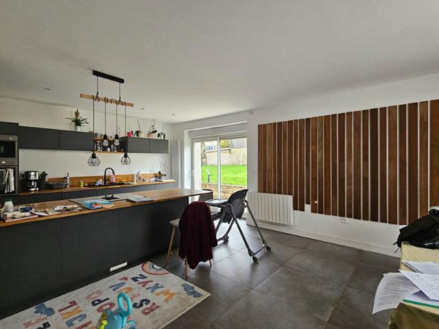 Superbe Bâtisse avec gîte à Ville en Tardenois