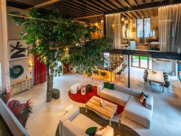 SUPERBE BATISSE TYPE LOFT 300 m2 SEVRIER LAC ANNECY IDEAL LOCATIF