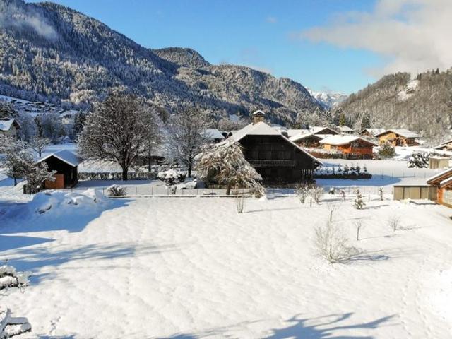Superbe chalet de 5 chambres dans un quartier tranquille et ensoleillé de Morzine