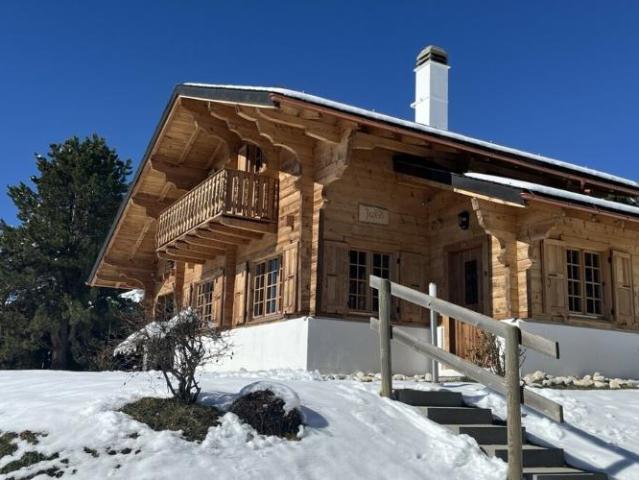 Superbe chalet meublé à louer saison estivale et hivernale