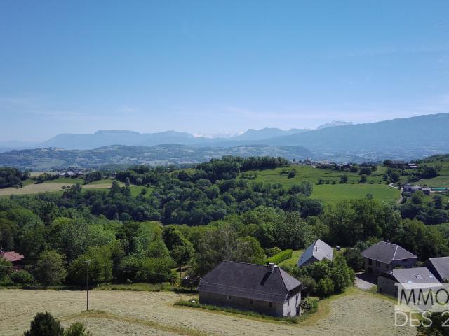 Superbe corps de ferme à rénover entre Annecy et Aix les Bains