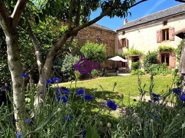 Superbe corps de ferme en pleine nature 148m² Montirat