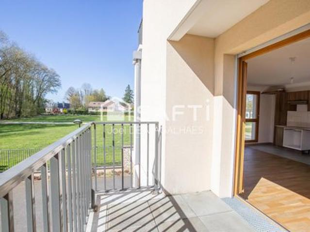 SUPERBE DUPLEX 4 PIECES 78m2 CENTRE BOURG VUE IMPRENABLE 2 PLACES DE PARKING EN SOUS SOL