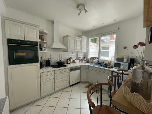 Superbe duplex 2 chambres avec terrasse Proche Rue Saint Jean