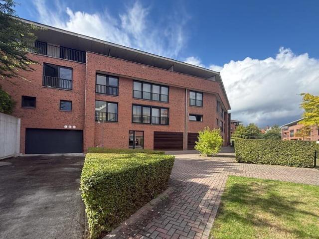 SUPERBE DUPLEX 2CH. + 2 TERRASSES