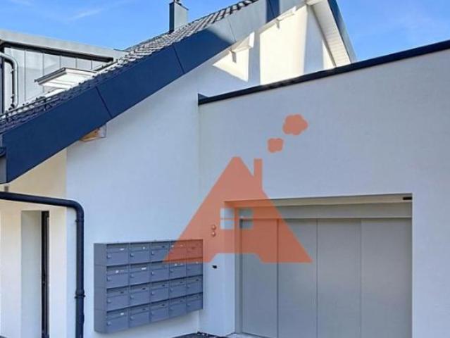 Superbe duplex à louer au Sentier avec balcon