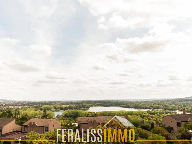 Superbe duplex avec vue imprenable sur la base de loisirs
