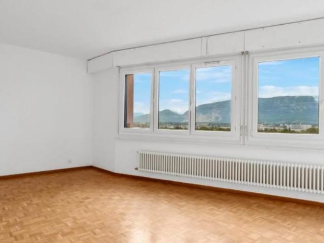 Superbe duplex de 6 pièces 140m2 au dernier étage à Onex