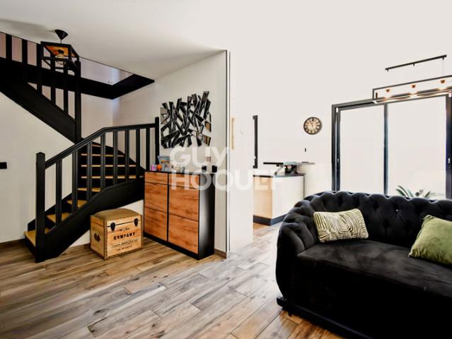 Superbe duplex de 75 m² avec terrain privatif de 40 m², 3 chambres dont suite parentale ? 3 stationnements