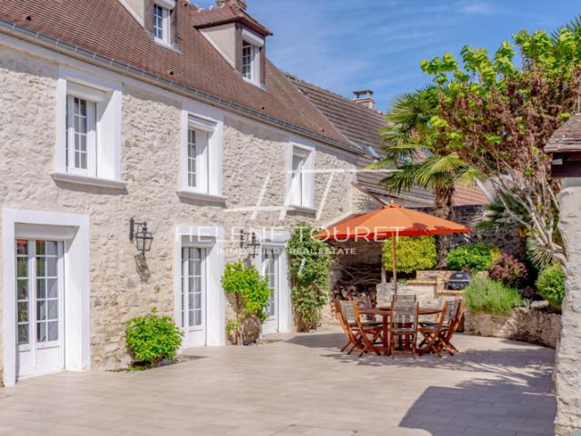 Superbe demeure de 254m2 310m2 habitable env., 6 chambres
