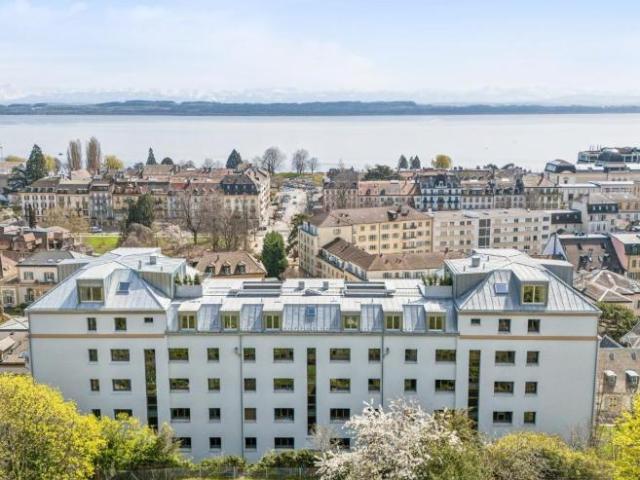 Superbe emplacement, 2.5 pces moderne au rez de chaussée