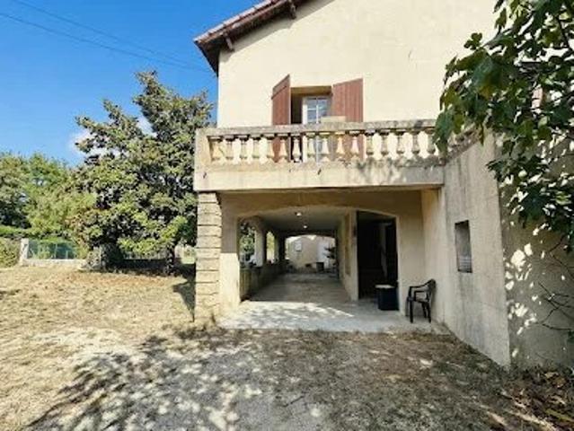 SUPERBE ENSEMBLE IMMOBILIER AVEC DEUX APPARTEMENTS INDEPENDANT