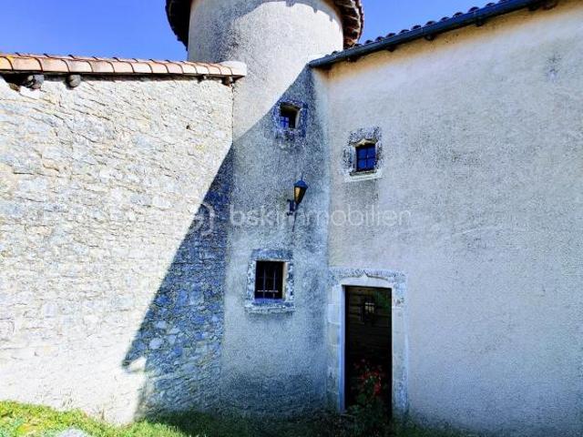 Superbe Gîte avec dépendances et piscine chauffée