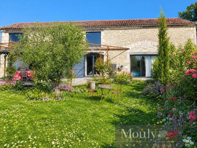 Superbe Grange Restauree Esprit Loft A 25 Min Sud Cahors 250m² Lalbenque