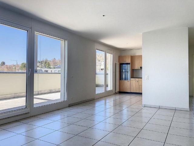 SUPERBE LOGEMENT EN ATTIQUE AVEC VUE DOMINANTE