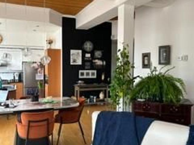 Superbe loft à louer – Vue exceptionnelle sur la rivière