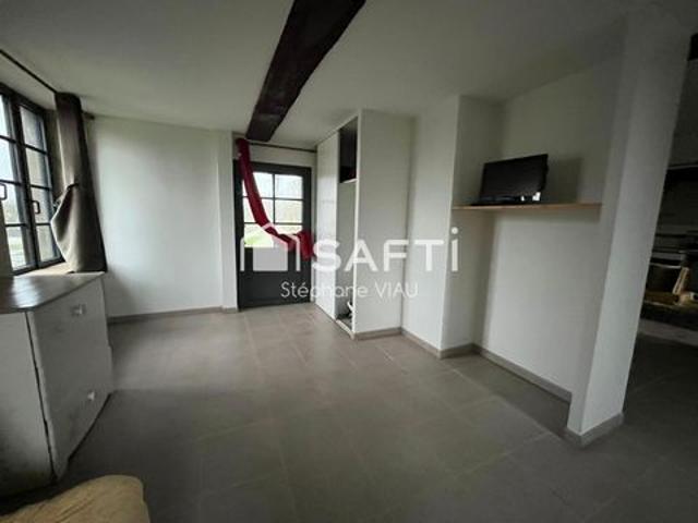Superbe Longère de 180 M2 à rénover entièrement sur 1000 M2 de terrain