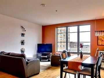 Superbe penthouse de 1000 pc sur 2 étages au coeur du Plateau Mont Royal
