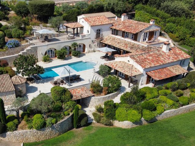 Superbe propriété 437m2 Domaine fermé 437m² La Colle sur Loup
