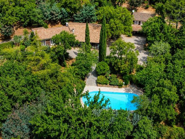 Superbe Propriete 160M2 Domaine Securise Le Muy Sainte Max. 160m² Le Muy