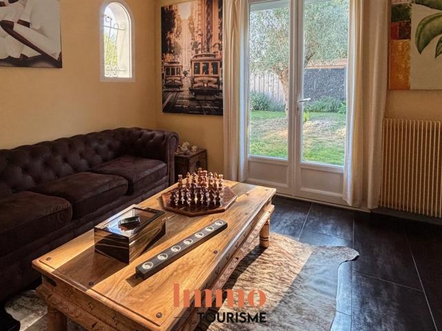 Superbe propriété aux portes de Bordeaux avec 2 gîtes, aména 287m² Saint Loubès