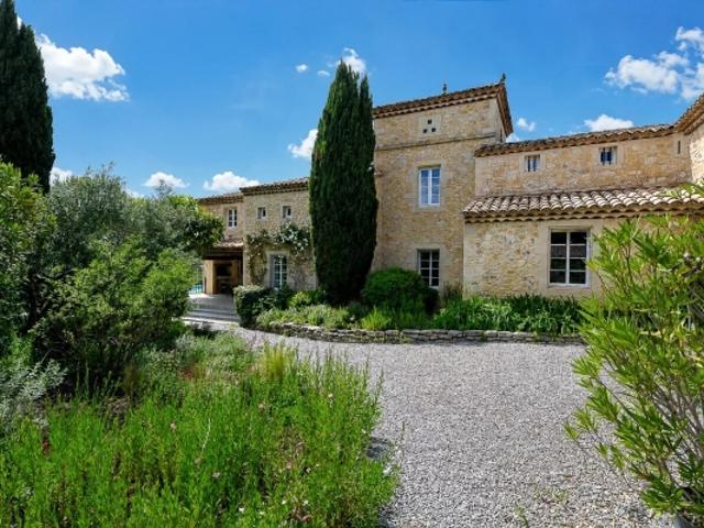 Superbe propriété de 397 m² à Uzès