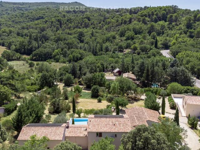 Superbe propriété entre Apt et Bonnieux 213m² Apt