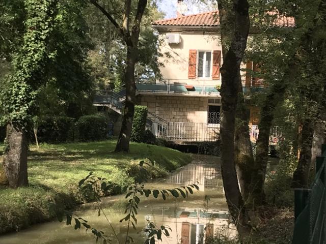 SUPERBE PROPRIETE POUR PARTICULIER OU PROFESSIONNEL AFFAIRE