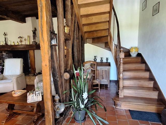 Superbe propriété sur 8000m2 de parc avec des arbres fruitie. 219m² Mirande