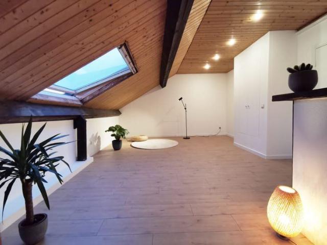 Superbe studio entièrement rénové à louer