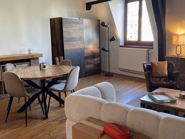 superbe studio meublé 50m2 avec mezzanine et climatisation
