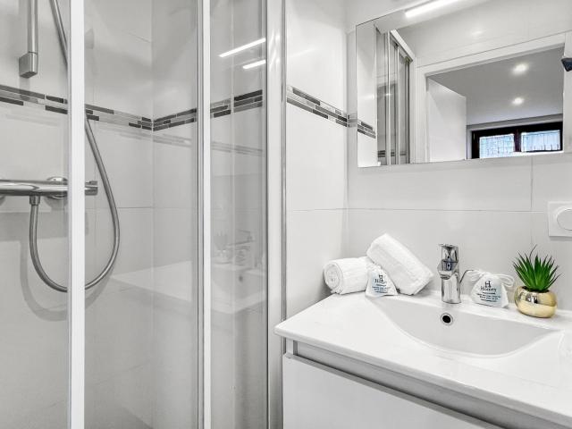 Superbe studio proche douane et tram