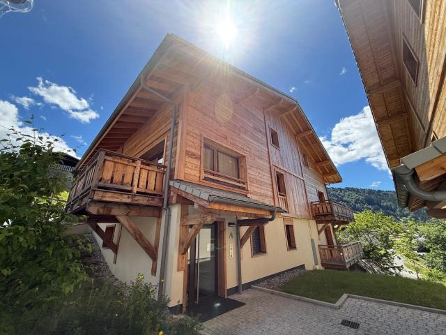 Superbe T4 duplex neuf avec terrasse, garage et vue sur les. 77m² Morzine Avoriaz