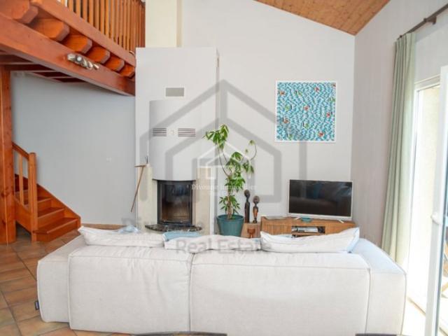 Superbe T4 duplex proche de tout !