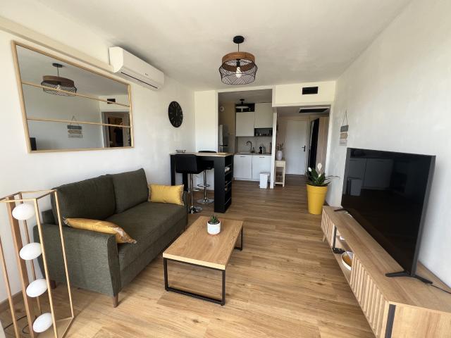 SUPERBE T2 avec terrasse, parking et cave